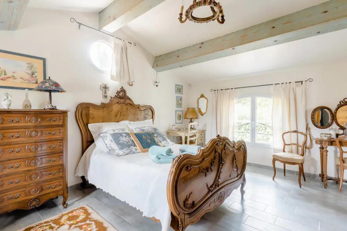 Agreable Chambre D'Hotes Avec Piscine Bed & Breakfast เลอโบสเซต์ ภายนอก รูปภาพ